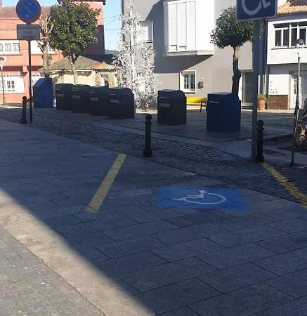 Edificio O Cristino فينيستيري